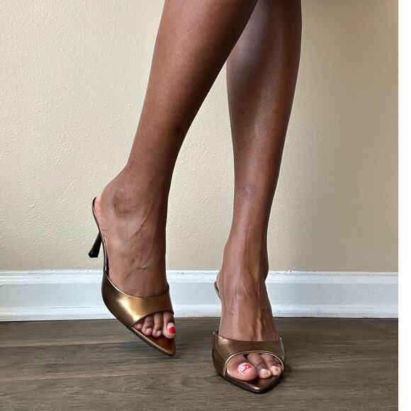 ❌SOLD❌ Mango Metallic Effect Golden Open Toe Slip On Sandals EU Sz 38 US Sz 7.5 - Picture 3 of 10